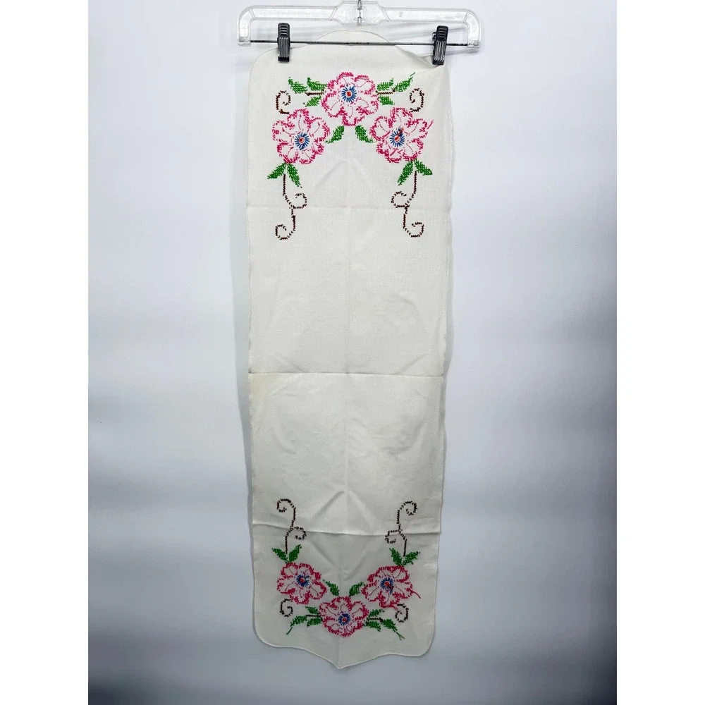 Vintage Embroidered Flower Table Runner Floral Cross Stitch Scalloped Edges